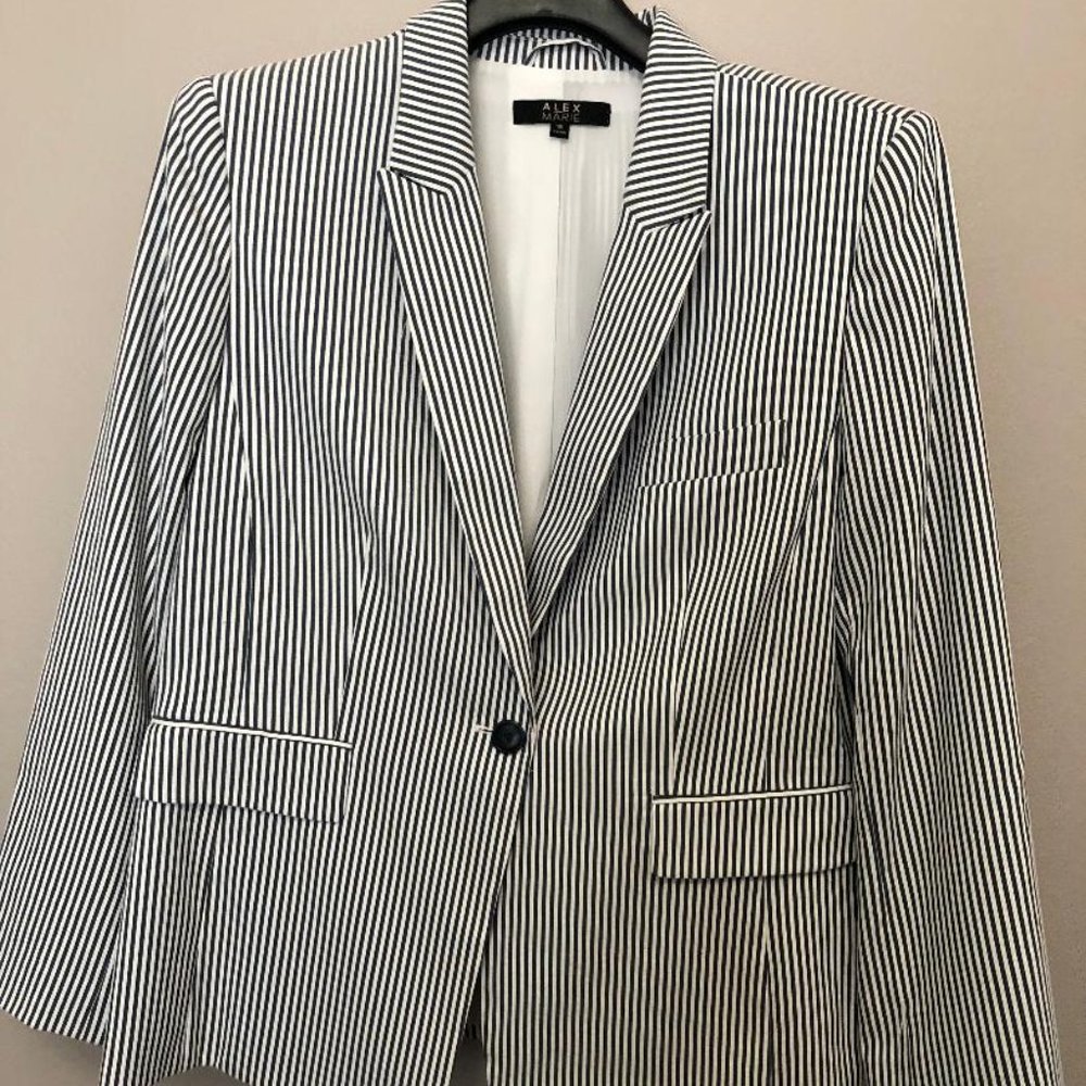 Alex Marie Jacket 16